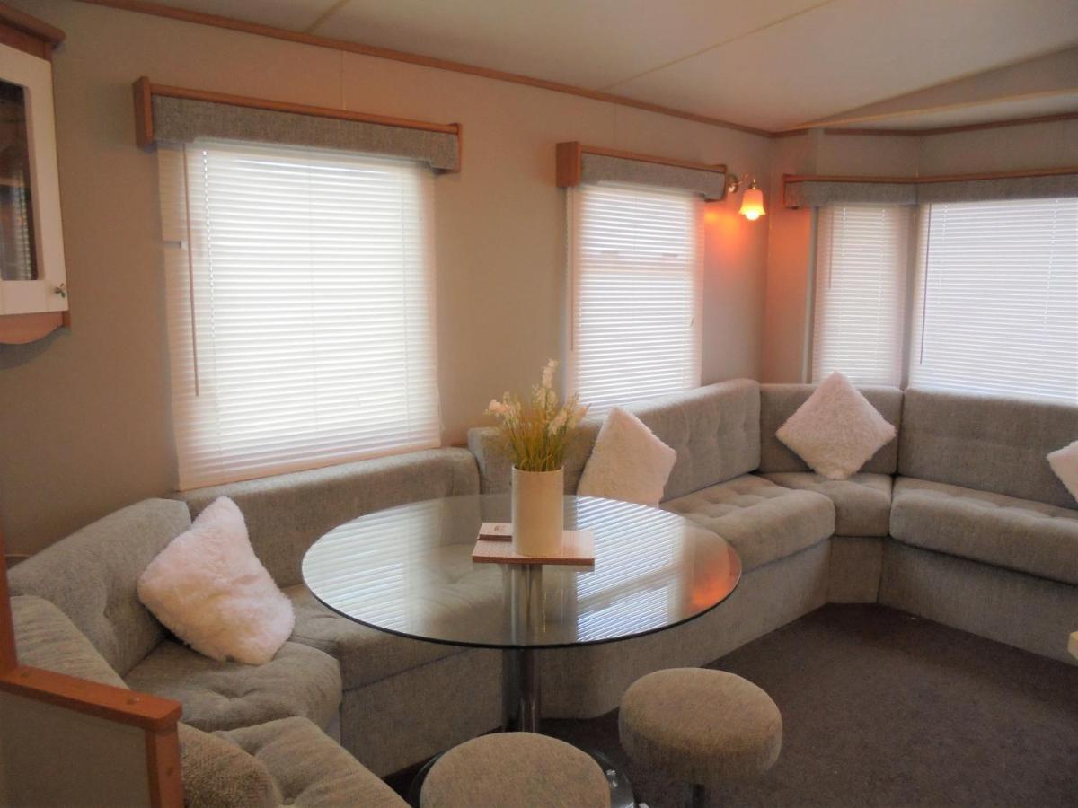 6 Berth Heated On The Chase Brisbane Apartment Ingoldmells Exterior photo
